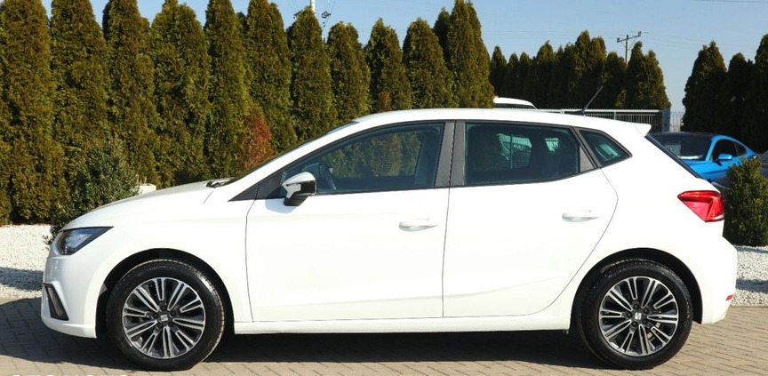 Seat Ibiza cena 64900 przebieg: 8000, rok produkcji 2022 z Słupca małe 352